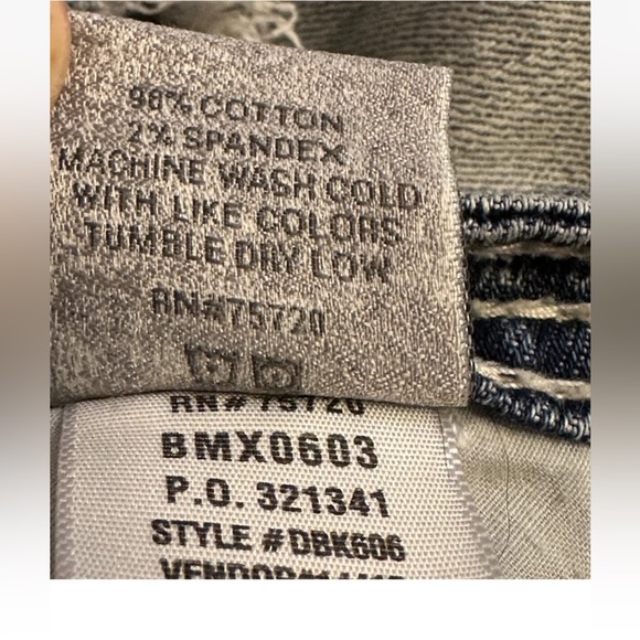 Daytrip Leo Distressed Jeans Size 27 Stretch Low Rise Straight Medium Wash - Picture 13 of 14